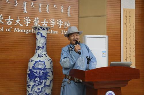 说明: http://news.imu.edu.cn/__local/3/70/B5/301AECCB6DC7A18E3413A338AA9_FA0F2743_1E585.jpg